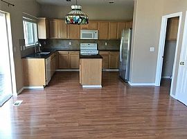 3 Bedroom Home with Dramatic Vaulted Ceiling in Hillsboro, OR (Photo 2 of 10)