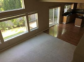 3 Bedroom Home with Dramatic Vaulted Ceiling in Hillsboro, OR (Photo 3 of 10)