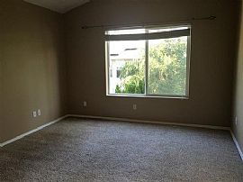 3 Bedroom Home with Dramatic Vaulted Ceiling in Hillsboro, OR (Photo 7 of 10)