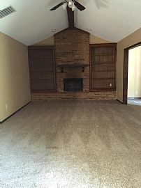 Wow! Cathedral Ceiling in The Living Room! in Edmond, OK (Photo 2 of 11)