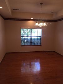 Updated Town Home in Stellar Ne Heights Neighborhood in Albuquerque, NM (Photo 6 of 10)