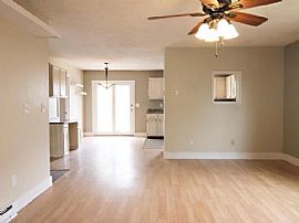 Centrally Located, Nicely Remodeled 3 Bedroom 2.5 Bath Home in Gillette, WY (Photo 3 of 7)