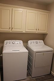 Desirable Large Three Bedroom End Unit Townhouse in Private Set in Bethel, CT (Photo 5 of 6)