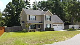 Terrific 3br/2.5ba, 2-Story Home with Huge Bonus Room in Hope Mills, NC