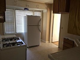 Great 4 Bedroom 2 Bath Home in E Zenith Ave,Salt Lake City in Salt Lake City, UT (Photo 3 of 9)