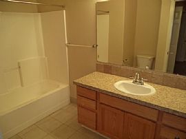 Four Bedroom House Carbondale Quiet Neighborhood in Carbondale, IL (Photo 6 of 6)