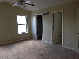 Great Two-Story Single Family Home  in Arnold, MO (Photo 8 of 11)