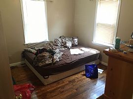 3 Bed 1 Bathroom House with Large Fenced in   Back Yard and She in Wichita, KS (Photo 4 of 6)