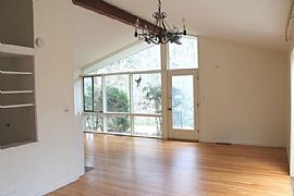 3 Bed, 2.0 Bath, 1694 Sqft in Lexington, MA (Photo 3 of 8)