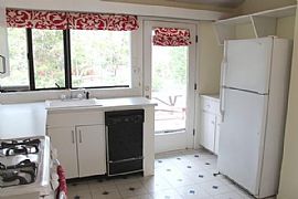 3 Bed, 2.0 Bath, 1694 Sqft in Lexington, MA (Photo 5 of 8)