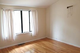 3 Bed, 2.0 Bath, 1694 Sqft in Lexington, MA (Photo 6 of 8)