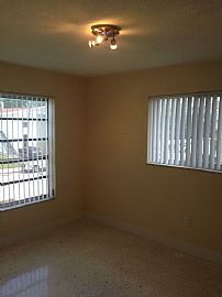 1012 Sw 4th Ave Apt 4, Miami, Fl 33130. in Miami, FL (Photo 7 of 7)