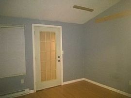 Beautiful 3 Bed Home in Middletown, CT (Photo 2 of 6)