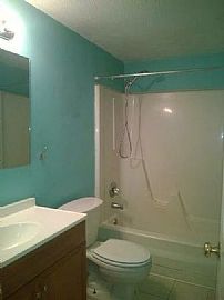 Beautiful 3 Bed Home in Middletown, CT (Photo 6 of 6)