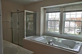 $1850 / 5br ? 3.5 Bdrm Single Family Home For Rent in Ellicott City, MD (Photo 7 of 11)