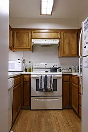 1bdining Roomcondo in La Galleria Highrise(lower Nob Hill) in San Francisco, CA (Photo 2 of 7)