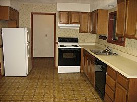 2389 Angie Way, North Pole, Ak 99705.. in North Pole, AK (Photo 8 of 10)