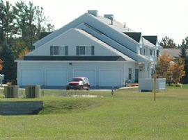 800 Sq. Ft. - Harbor Ridge Apartments in Traverse City, MI (Photo 9 of 9)