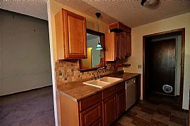  Single Family Home Has 2 Bedrooms and 2.0 Bathrooms in Wichita, KS (Photo 4 of 4)