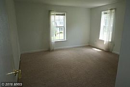 Wonderful Cottage with Charming  in Crownsville, MD (Photo 6 of 9)