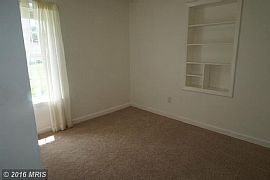 Wonderful Cottage with Charming  in Crownsville, MD (Photo 7 of 9)