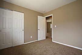 This Three Bedroom, One and a Half Bath Has Tremendous Potentia in Florissant, MO (Photo 6 of 10)