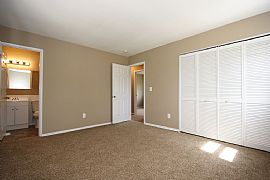 This Three Bedroom, One and a Half Bath Has Tremendous Potentia in Florissant, MO (Photo 9 of 10)