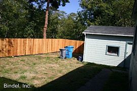 Sunny, 2/2 House with Storage Garage in Eureka, CA (Photo 7 of 7)