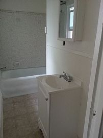 This Is a Cute 2bd/2ba Bungalow  in Santa Barbara, CA (Photo 2 of 5)