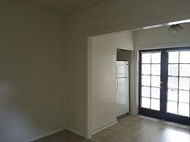 This Is a Cute 2bd/2ba Bungalow  in Santa Barbara, CA (Photo 3 of 5)