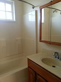 This Is a Cute 2bd/2ba Bungalow  in Santa Barbara, CA (Photo 4 of 5)