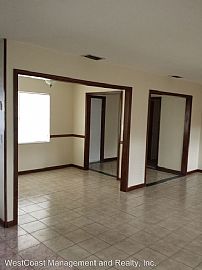 Brandon 3 Bedroom 2 Bath - Nice 3 Bedroom 2 Bath House in Brand in Brandon, FL (Photo 4 of 8)