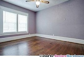 Very Well Maintained in Dallas, TX (Photo 8 of 8)