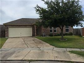 Beautiful 3 Bedroom, 2 Bath House in Corpus Christi, TX