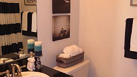 Apartment For Rent in Miami For $1000 in Miami, FL (Photo 4 of 5)