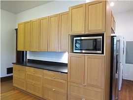  Oakhurst/decatur Brick Bungalow with Updated Kitchen and Baths in Decatur, GA (Photo 10 of 12)