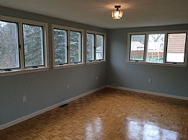 3 Bed, 2.0 Bath, 1512 Sqft, $1,500 in Salem, MA (Photo 5 of 10)