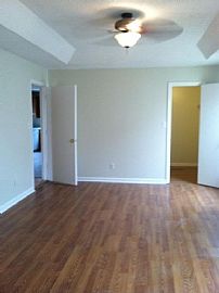 3 Bedroom 2 Bath Home Located Very Close to Ft. Campbell in Clarksville, TN (Photo 5 of 9)