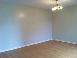 3 Bedroom 2 Bath Home Located Very Close to Ft. Campbell in Clarksville, TN (Photo 8 of 9)