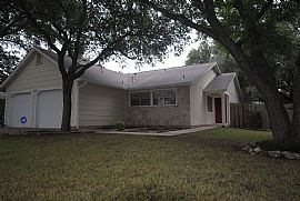 Ready For Immediate Move -In.3 Bedroom 2 Bath Plus 2 Car Garage in Austin, TX