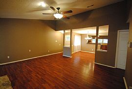 Ready For Immediate Move -In.3 Bedroom 2 Bath Plus 2 Car Garage in Austin, TX (Photo 12 of 12)