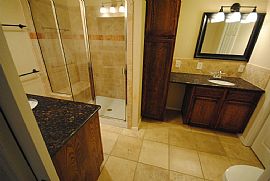 Ready For Immediate Move -In.3 Bedroom 2 Bath Plus 2 Car Garage in Austin, TX (Photo 6 of 12)