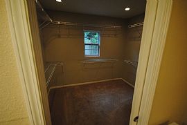 Ready For Immediate Move -In.3 Bedroom 2 Bath Plus 2 Car Garage in Austin, TX (Photo 7 of 12)