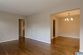 Don'T Miss This Charming Home in Crestwood in Birmingham, AL (Photo 3 of 8)