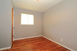 3 Bedroom, 1 Bathroom Home Is Located in Riverview  in Saint Louis, MO (Photo 7 of 10)