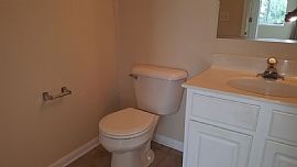  Immaculate, Freshly Painted 4 Bedroom, , 2 and 1/2 Bathrooms. in Plainfield, IL (Photo 10 of 12)
