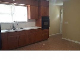  Take Your Tour and Get Settled Before School  in Landisville, NJ (Photo 2 of 8)