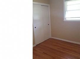  Take Your Tour and Get Settled Before School  in Landisville, NJ (Photo 4 of 8)