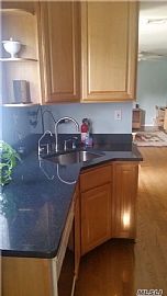 Beautiful and Clean Ranch in Bethpage Sd!a Full Finished Baseme in Hicksville, NY (Photo 2 of 4)