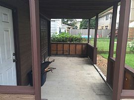 Cozy 1.5 Story House in Quiet, Residential Neighborhood  in Chicago, IL (Photo 11 of 11)